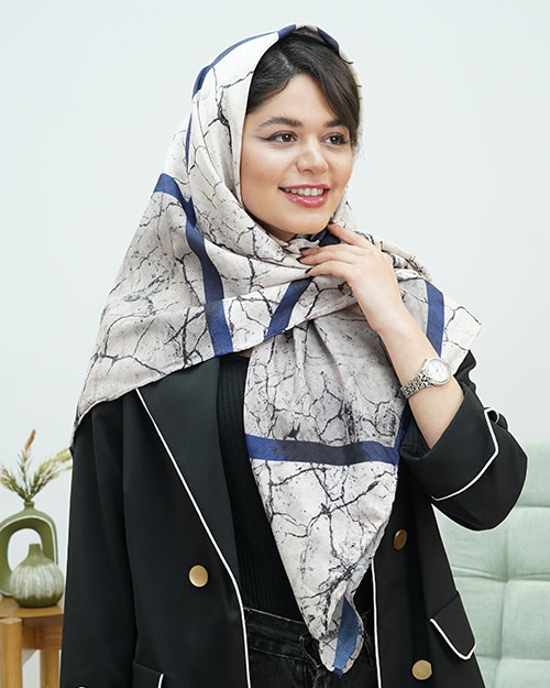 روسری طرحدار بهاره کد 15445