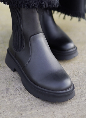 بوت و نیم بوت 