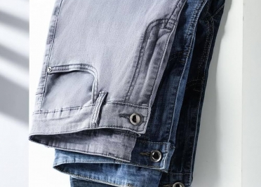 راهنمای کامل انتخاب سایز شلوار جین زنانه