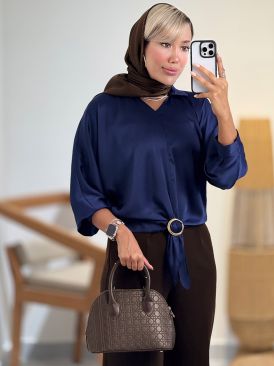 شومیز ساتن جلو گره ای کد 21047